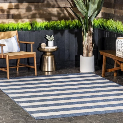 NuLOOM Outdoor Alexis Area Rug
