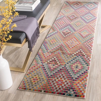 Samana Geometric Area Rug - Safavieh - Image 2