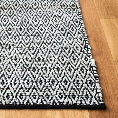 Racheal Geometric Accent Rug - Safavieh