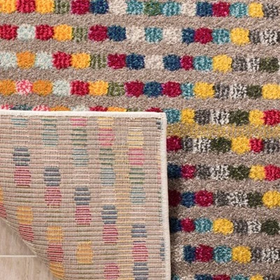 Samana Geometric Area Rug - Safavieh - Image 3